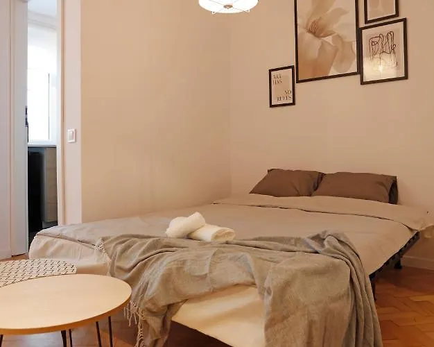 Apartment The Pearl Of Drumul Taberei + Netflix Bukarest